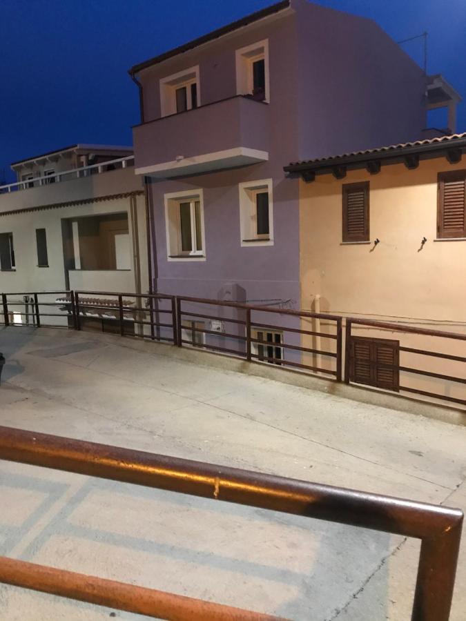 卡斯特尔萨多Bella'S House公寓 外观 照片