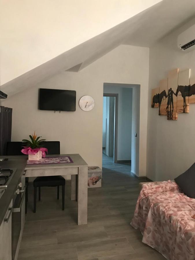 卡斯特尔萨多Bella'S House公寓 外观 照片